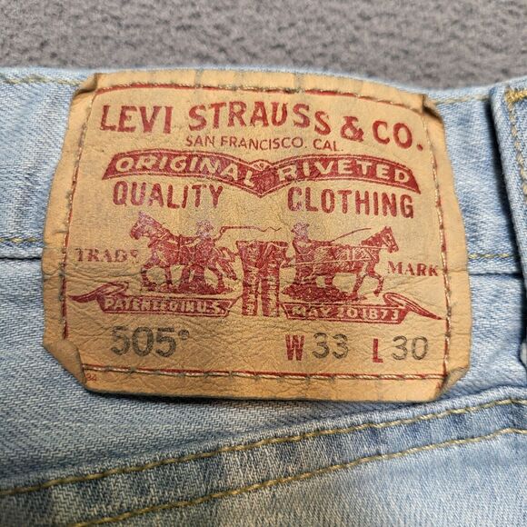 Levi's 505 Jeans Mens 32x30 Blue Regular Fit Straight Leg Distressed Denim - Picture 3 of 10